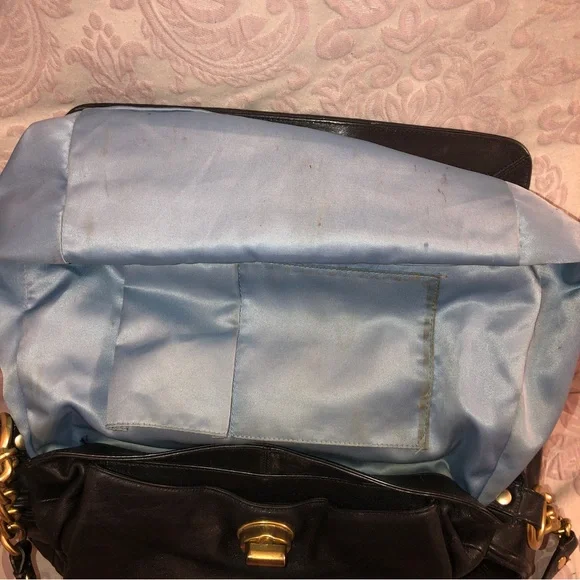 Coach, Sydney satchel with shoulder in black - Picture 14 of 16